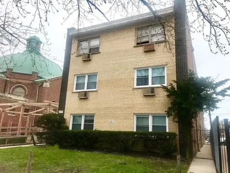 6921 North Ashland Boulevard Chicago IL 60626
