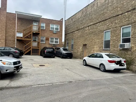 6921 North Ashland Boulevard Chicago IL 60626