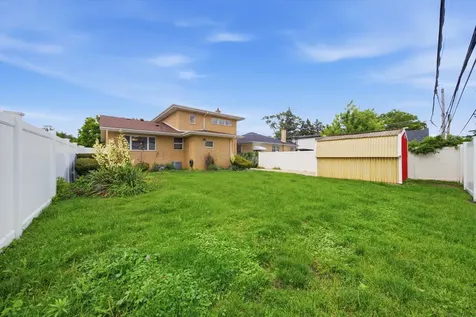 10623 Windsor Drive Westchester IL 60154