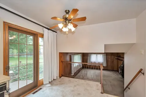 16816 Greenwood Avenue South Holland IL 60473