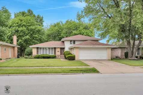 16816 Greenwood Avenue South Holland IL 60473