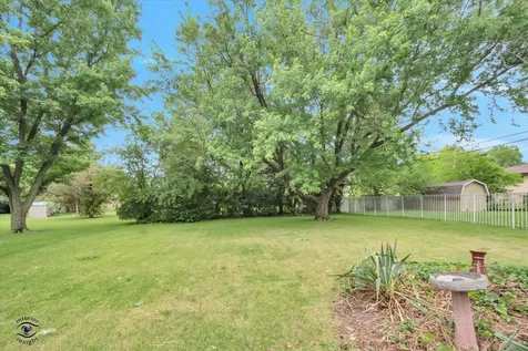 16816 Greenwood Avenue South Holland IL 60473