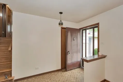 16816 Greenwood Avenue South Holland IL 60473