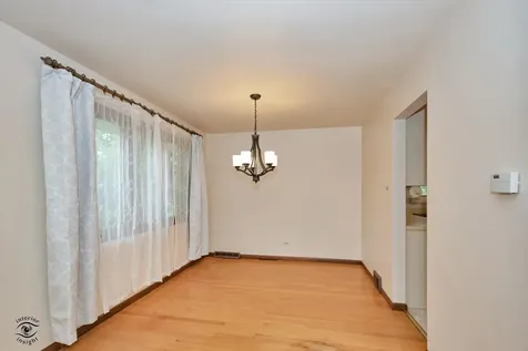 16816 Greenwood Avenue South Holland IL 60473