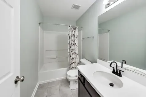 1239 Da Vinci Drive Hampshire IL 60140