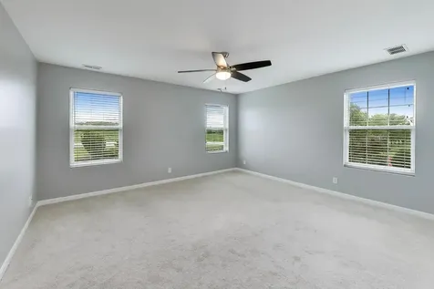 1239 Da Vinci Drive Hampshire IL 60140