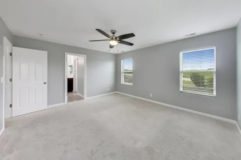 1239 Da Vinci Drive Hampshire IL 60140