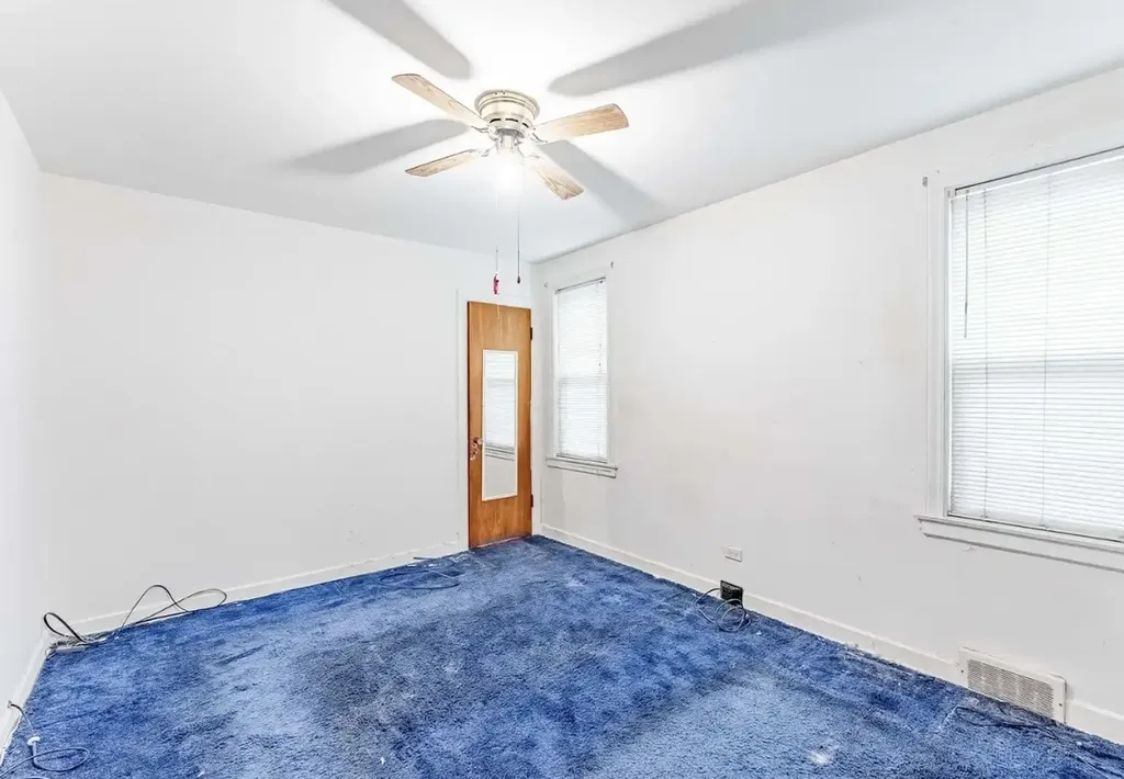 5621 North Drake Avenue Chicago IL 60659
