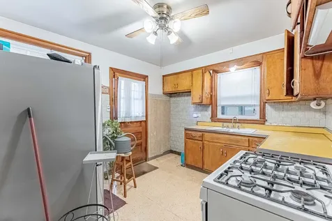 5621 North Drake Avenue Chicago IL 60659
