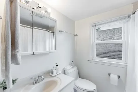 5621 North Drake Avenue Chicago IL 60659
