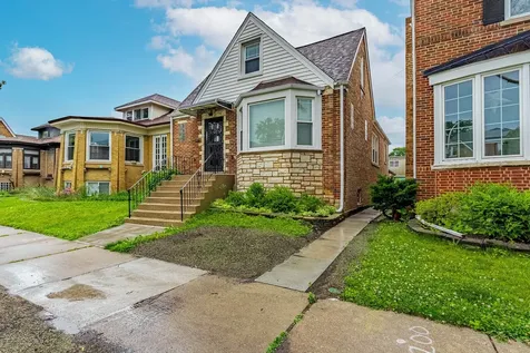 5621 North Drake Avenue Chicago IL 60659