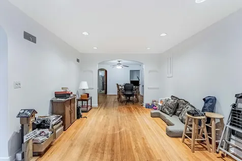 5621 North Drake Avenue Chicago IL 60659