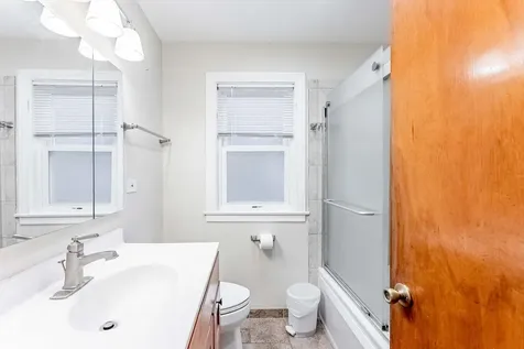 5621 North Drake Avenue Chicago IL 60659
