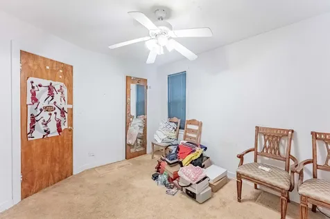 5621 North Drake Avenue Chicago IL 60659