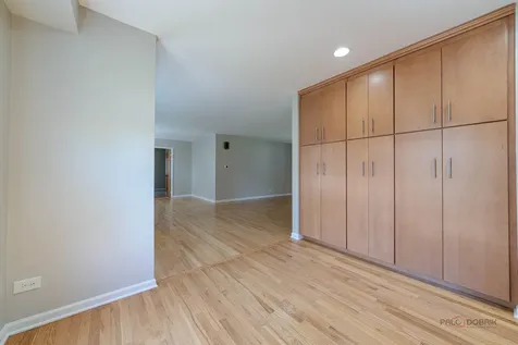 255 Lee Road Northbrook IL 60062