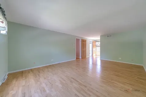 255 Lee Road Northbrook IL 60062