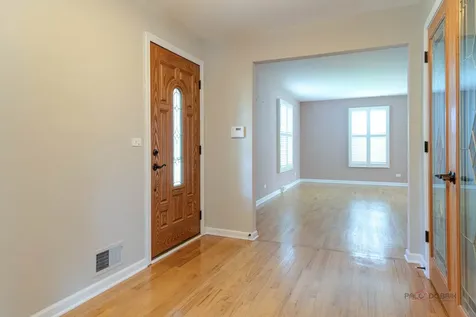 255 Lee Road Northbrook IL 60062
