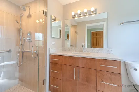 255 Lee Road Northbrook IL 60062
