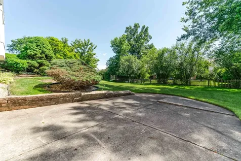 255 Lee Road Northbrook IL 60062