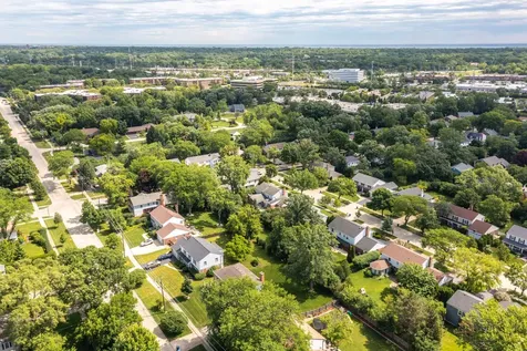 255 Lee Road Northbrook IL 60062