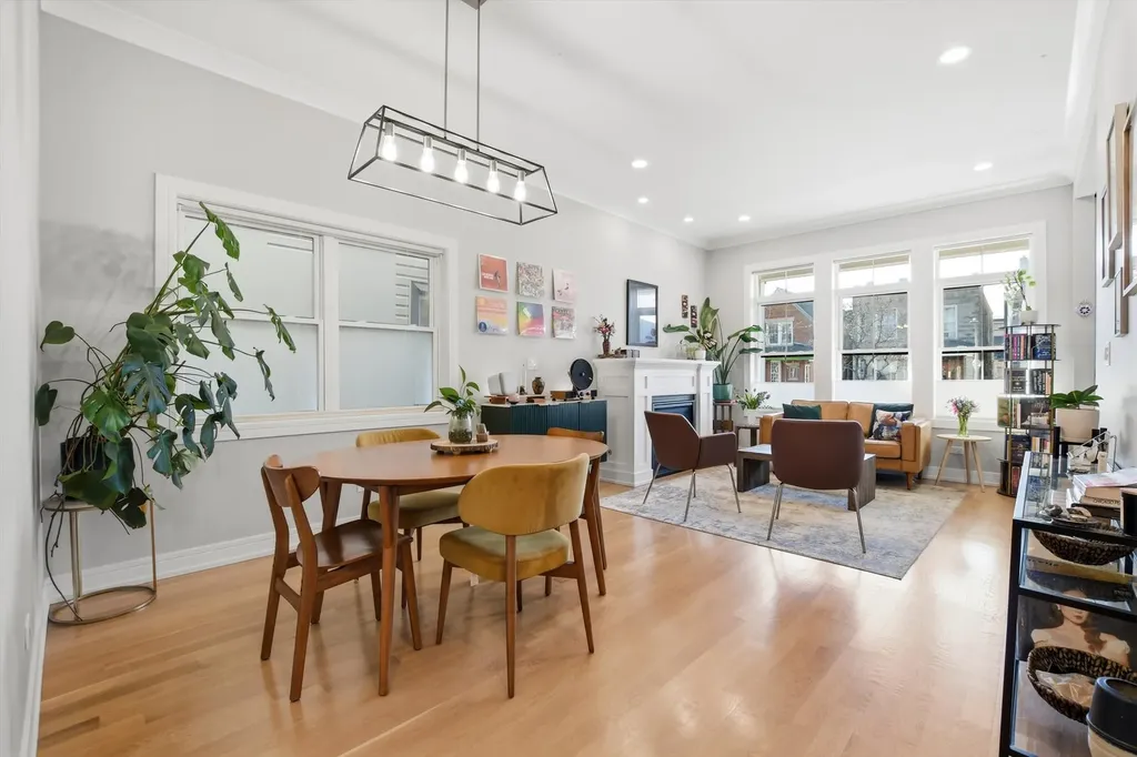 1635 North Central Park Avenue Chicago IL 60647