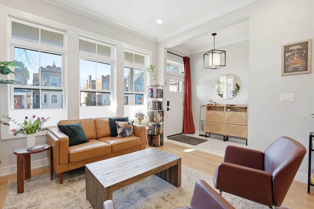 1635 North Central Park Avenue Chicago IL 60647