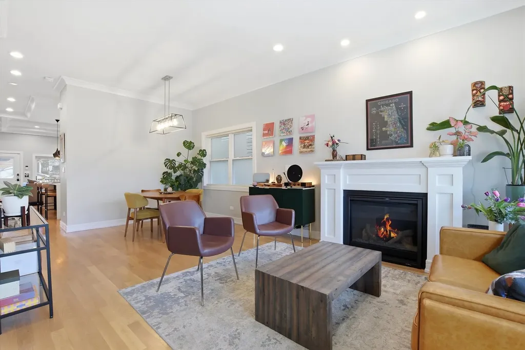 1635 North Central Park Avenue Chicago IL 60647
