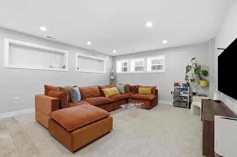 1635 North Central Park Avenue Chicago IL 60647