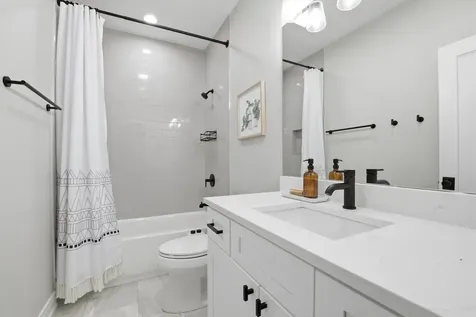 1635 North Central Park Avenue Chicago IL 60647