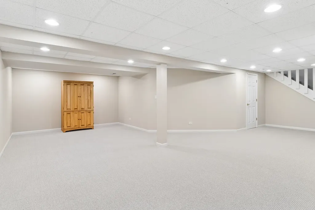2408 Newport Drive Naperville IL 60565
