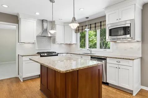 2408 Newport Drive Naperville IL 60565