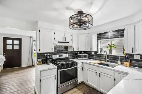 1031 Adelia Street Downers Grove IL 60516
