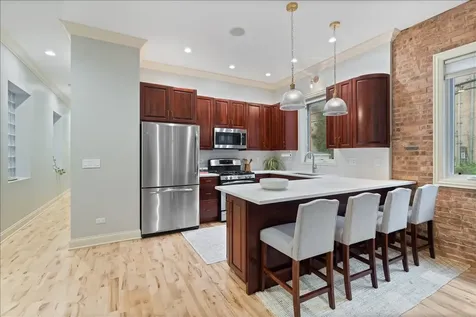 1355 West Erie Street Chicago IL 60622