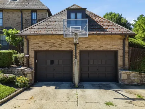1507 Locust Street Sterling IL 61081