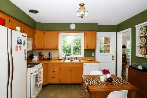 915 North Pine Avenue Arlington Heights IL 60004