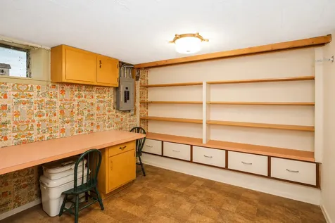 915 North Pine Avenue Arlington Heights IL 60004