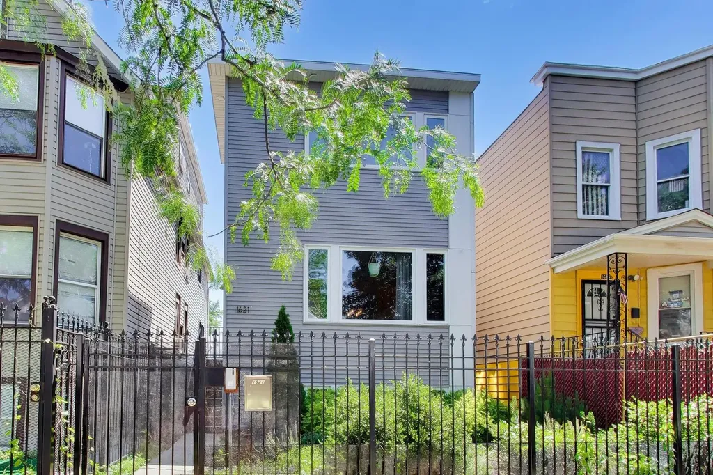 1621 North Spaulding Avenue Chicago IL 60647