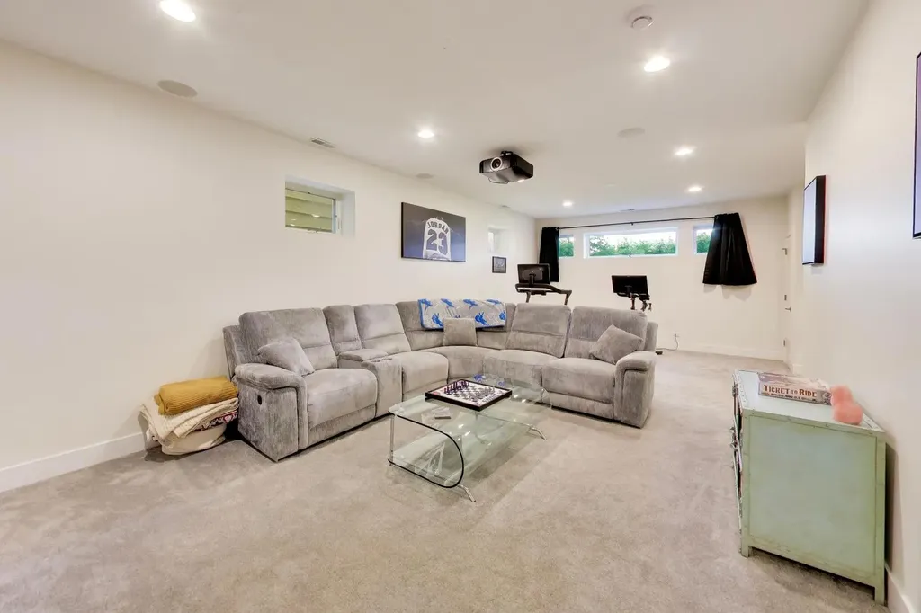 1621 North Spaulding Avenue Chicago IL 60647