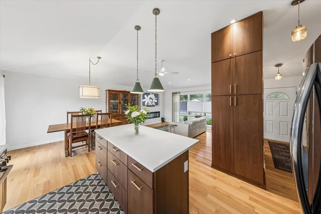 126 South Washington Street Westmont IL 60559