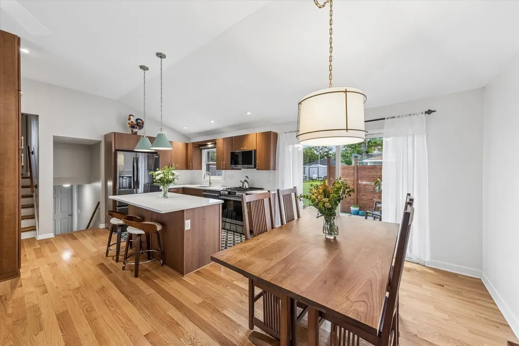 126 South Washington Street Westmont IL 60559