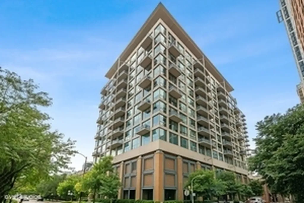 125 East 13th Street Chicago IL 60605