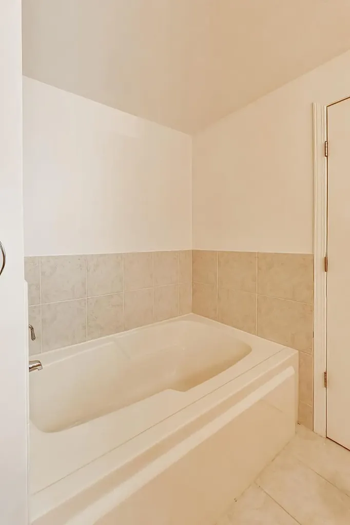 125 East 13th Street Chicago IL 60605