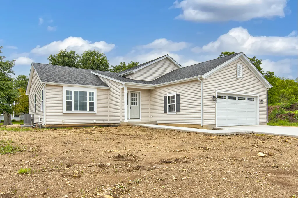 1603 Hollyhock Street Harvard IL 60033