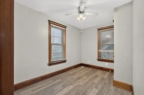 1913 10TH Street Moline IL 61265