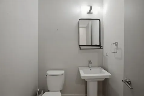 3049 North Clybourn Avenue Chicago IL 60618