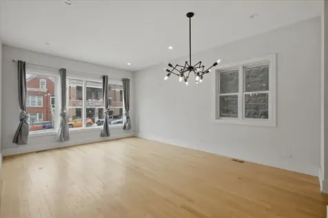 3049 North Clybourn Avenue Chicago IL 60618