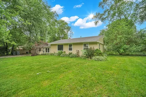 1305 Wilson Court Zion IL 60099