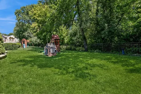 3520 Antoine Place St. Charles IL 60175