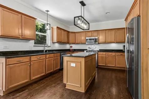 3520 Antoine Place St. Charles IL 60175
