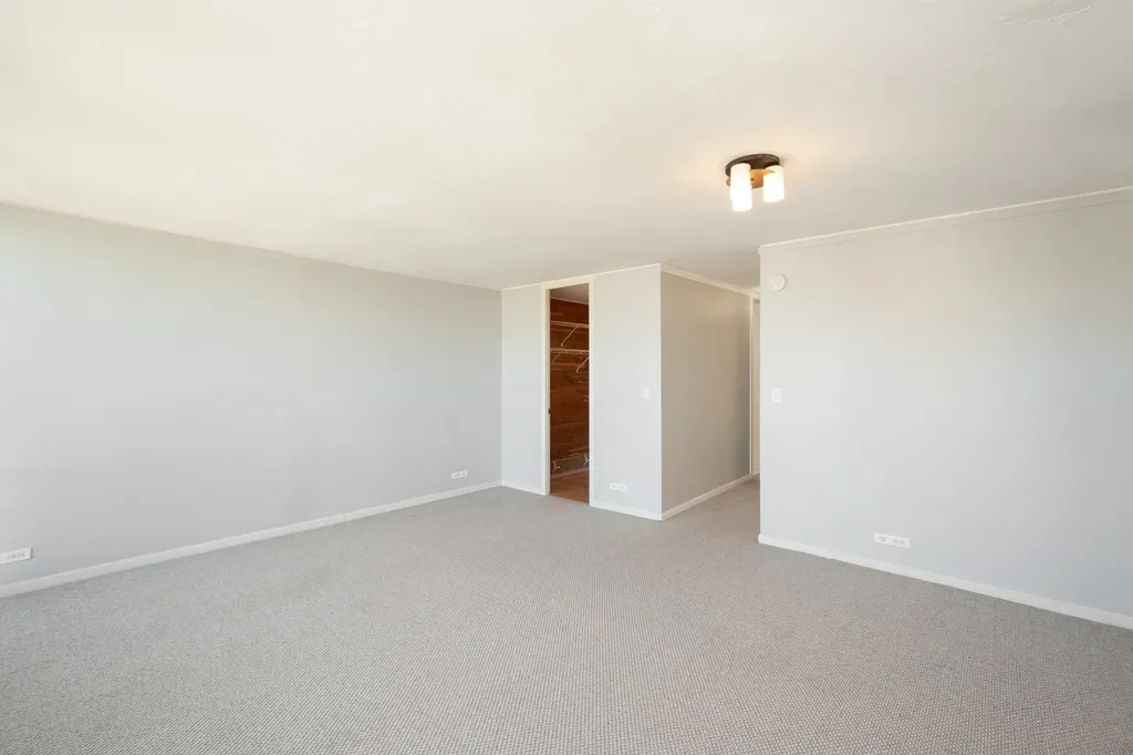 1 East Scott Street Chicago IL 60610